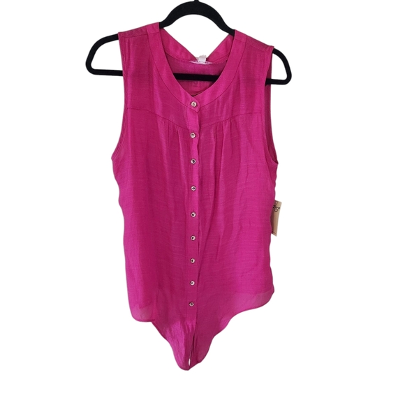 per seption concept Tops - Per Seption Concept Pink Sleeveless with Gold Button-Down Top.